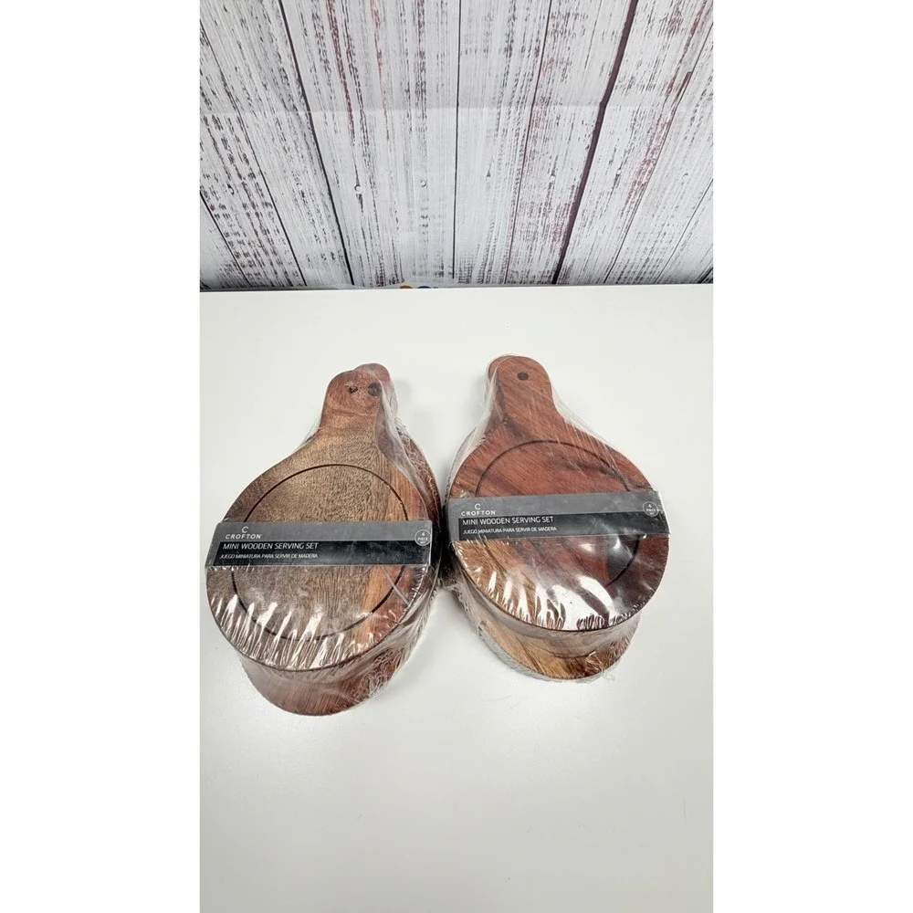 2 Sets of 4 Individual Charcuterie Boards. Handles. 2 Different Shapes.